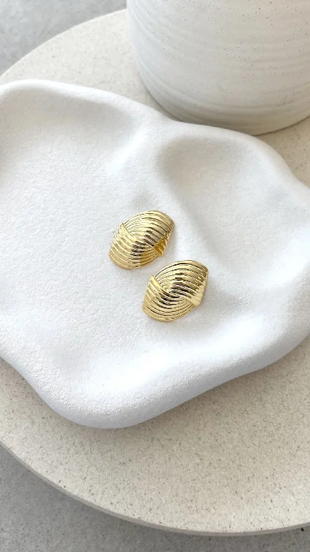 Minimalist Drop Earrings with Simplicity -Winona Earrings - Gold