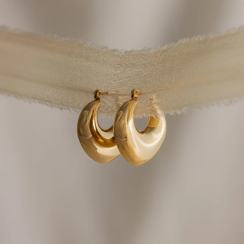 Hoop earrings with tortoiseshell designs for a chic and classic style-Chunky Curvy Hoops