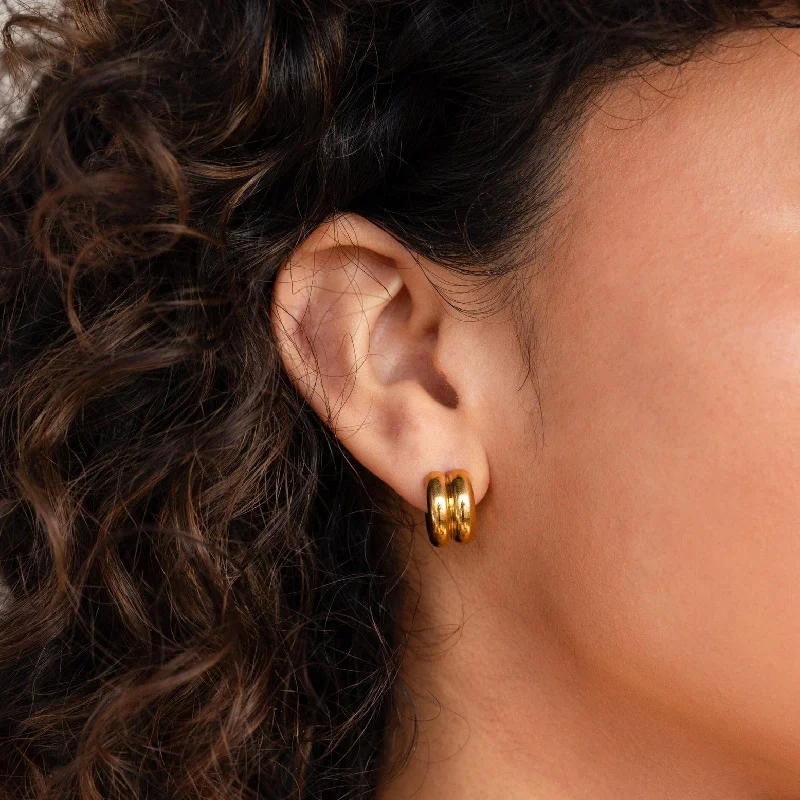 Best hoop earrings with geometric pendants for a modern, chic appeal-Chunky Double Hoops