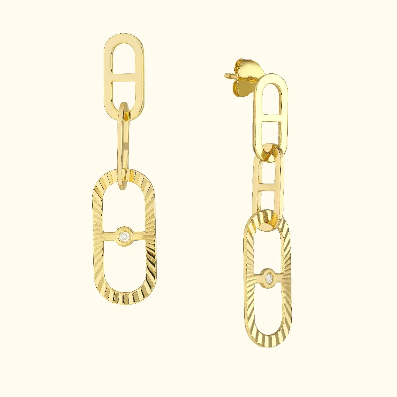 Best hoop earrings with floral designs for a feminine and delicate look-Interlocking Diamond Radiant Link Earrings