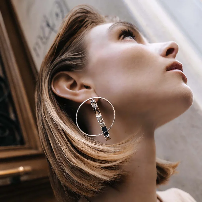 Hoop earrings with crescent moon shapes for a celestial and mystical appearance-Mono Earring VOYAGE MANHATTAN Black SI