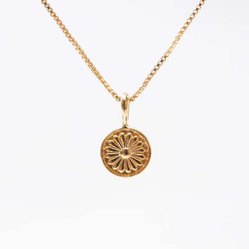 Necklaces and pendants with clear quartz for a pure and radiant look-Gold Vermeil India Temple Flower Disc Necklace